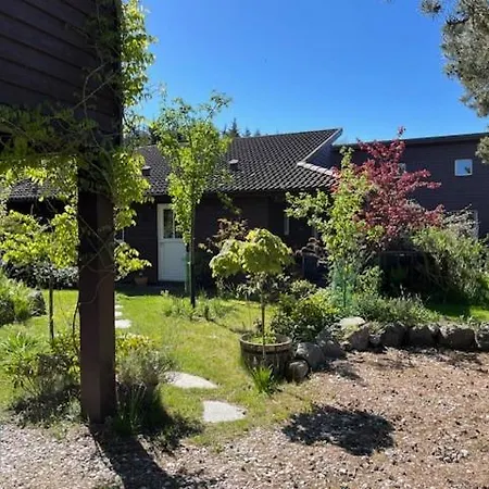 Charming Idyllic Wooden House Feriehus